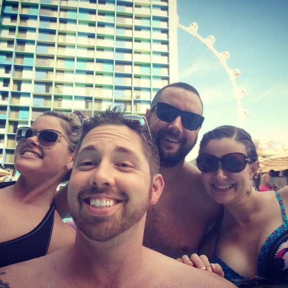 Meet your Posher, Jeremy - Picture 2 of 2